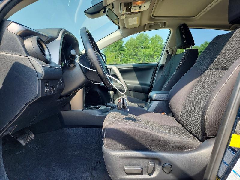 2018 Toyota Rav4 მანქანა იყიდება აუქციონზე, vin: JTMRFREV8JJ250631, აუქციონის ნომერი: 60845186