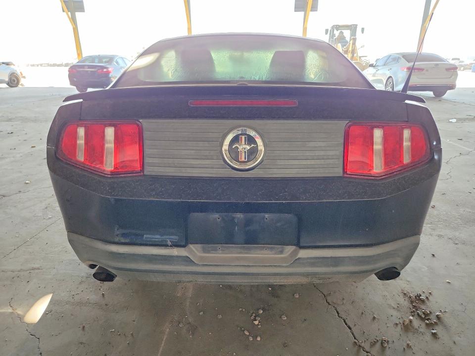 59887136 :رقم المزاد ، 1ZVBP8AM6C5214936 vin ، 2012 Ford Mustang مزاد بيع