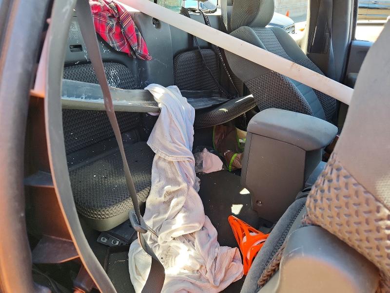 60637266 :رقم المزاد ، 1N6AD06U57C466693 vin ، 2007 Nissan Frontier مزاد بيع