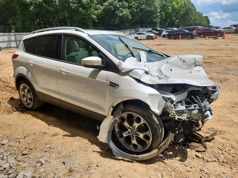 Продажа на аукционе авто 2016 Ford Escape, vin: 1FMCU0JX5GUA60853, номер лота: 60163576