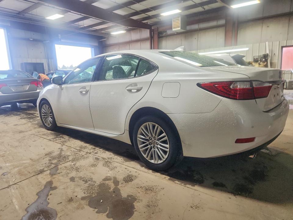 62581656 :رقم المزاد ، JTHBK1GGXF2184516 vin ، 2015 Lexus Es مزاد بيع