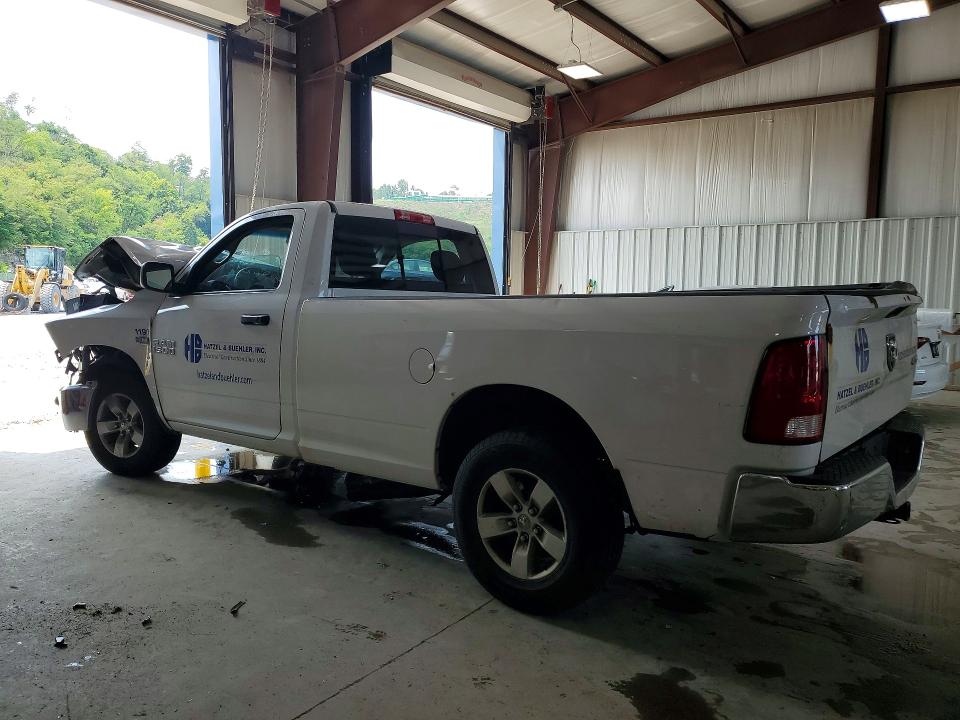 60941776 :رقم المزاد ، 3C6JR7DT2JG140482 vin ، 2018 Ram 1500 مزاد بيع
