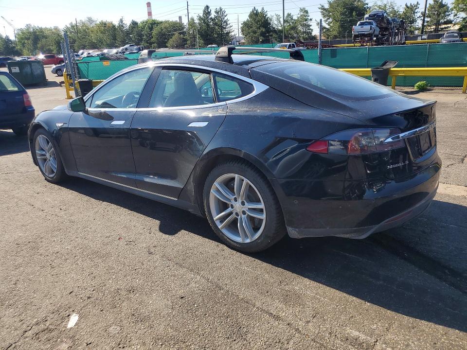Продажа на аукционе авто 2015 Tesla Model S, vin: 5YJSA1E25FF112714, номер лота: 60525356