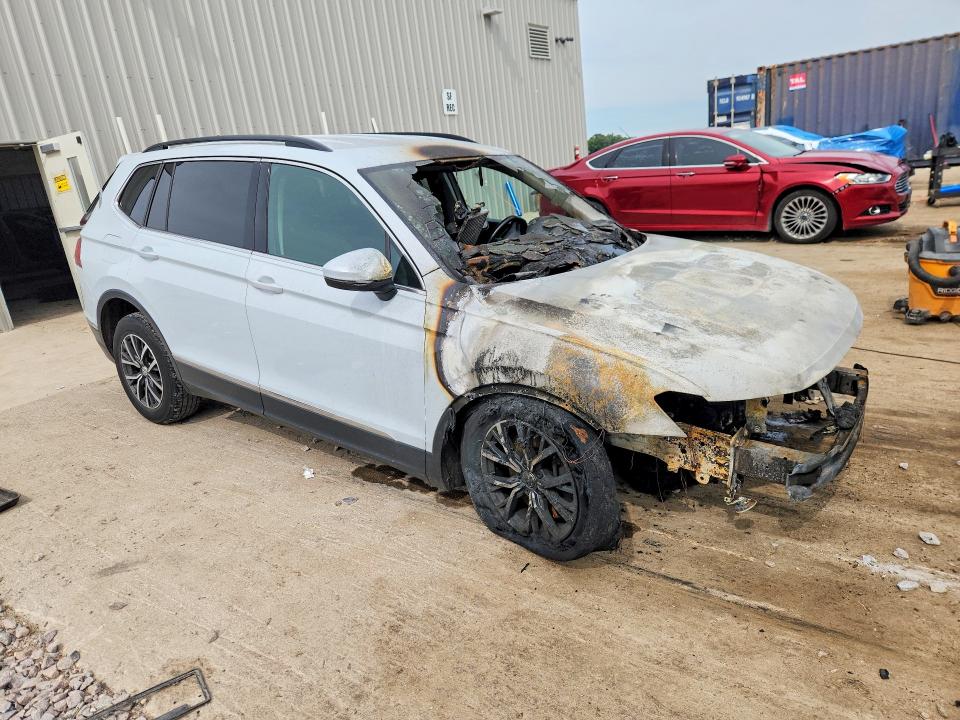 Продажа на аукционе авто 2018 Volkswagen Tiguan, vin: 3VV2B7AXXJM220110, номер лота: 60523776