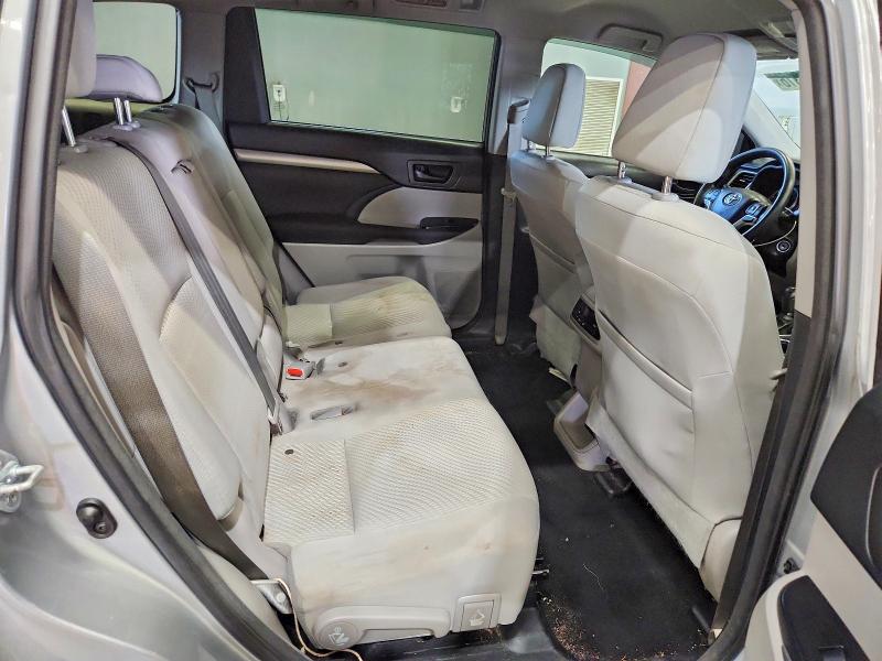 Продаж на аукціоні авто 2017 Toyota Highlander, vin: 5TDBZRFH7HS379670, номер лоту: 62028316