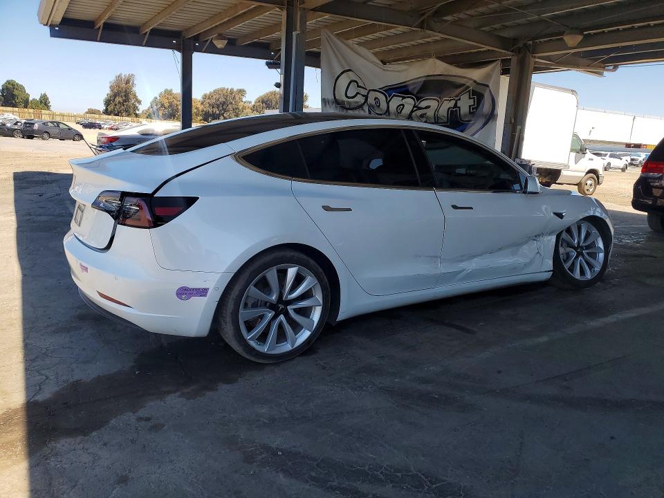 2018 Tesla Model 3 მანქანა იყიდება აუქციონზე, vin: 5YJ3E1EA7JF164662, აუქციონის ნომერი: 60363166