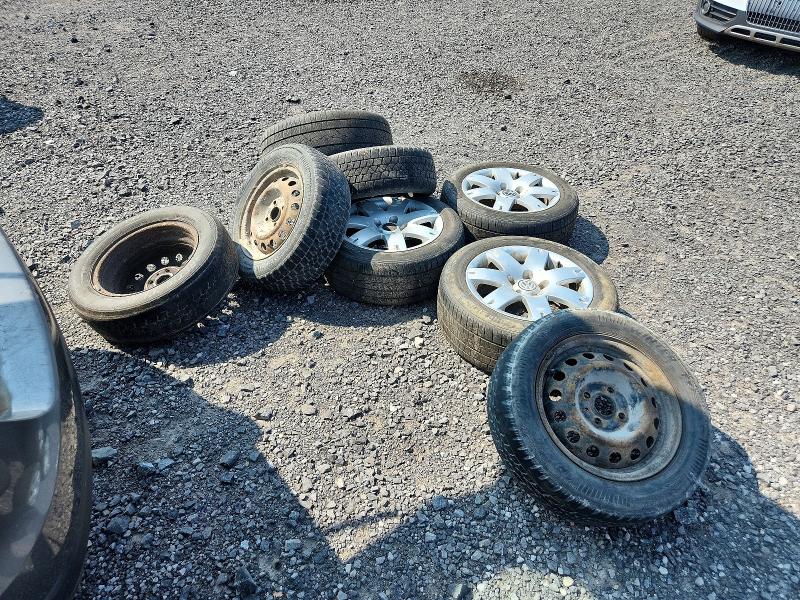 2015 Nissan Rogue მანქანა იყიდება აუქციონზე, vin: 5N1AT2MV5FC819859, აუქციონის ნომერი: 62437246