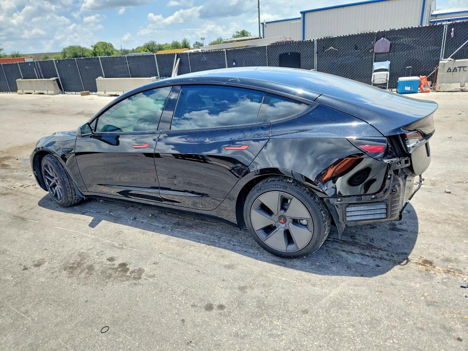 59590826 :رقم المزاد ، 5YJ3E1EBXNF273163 vin ، 2022 Tesla Model 3 مزاد بيع