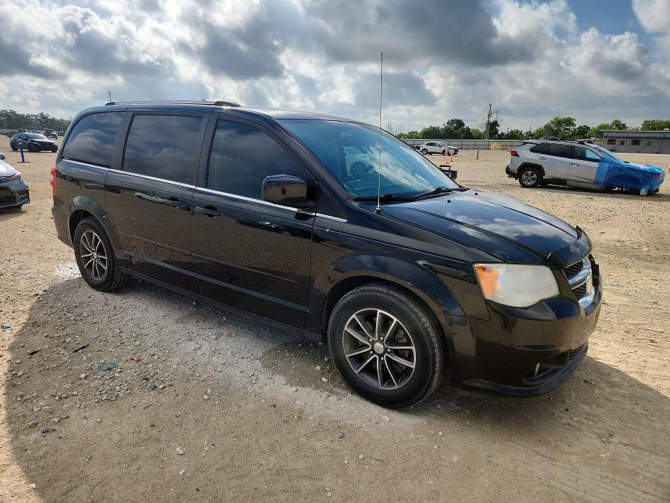 59543846 :رقم المزاد ، 2C4RDGCG6HR631172 vin ، 2017 Dodge Grand Caravan مزاد بيع