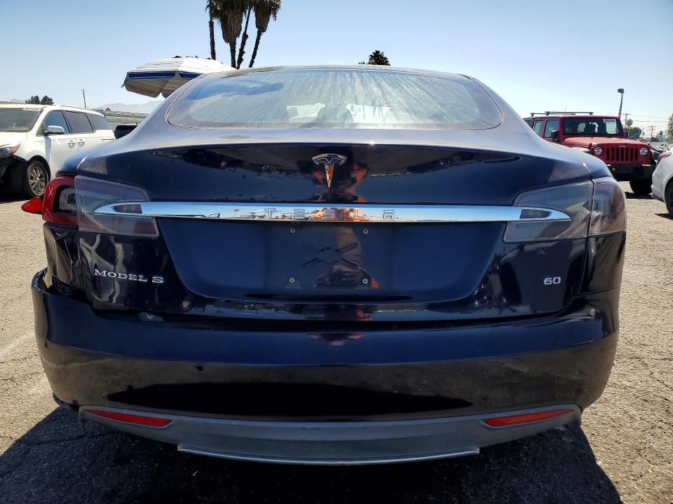 Продажа на аукционе авто 2015 Tesla Model S, vin: 5YJSA1S12FFP73371, номер лота: 60437866