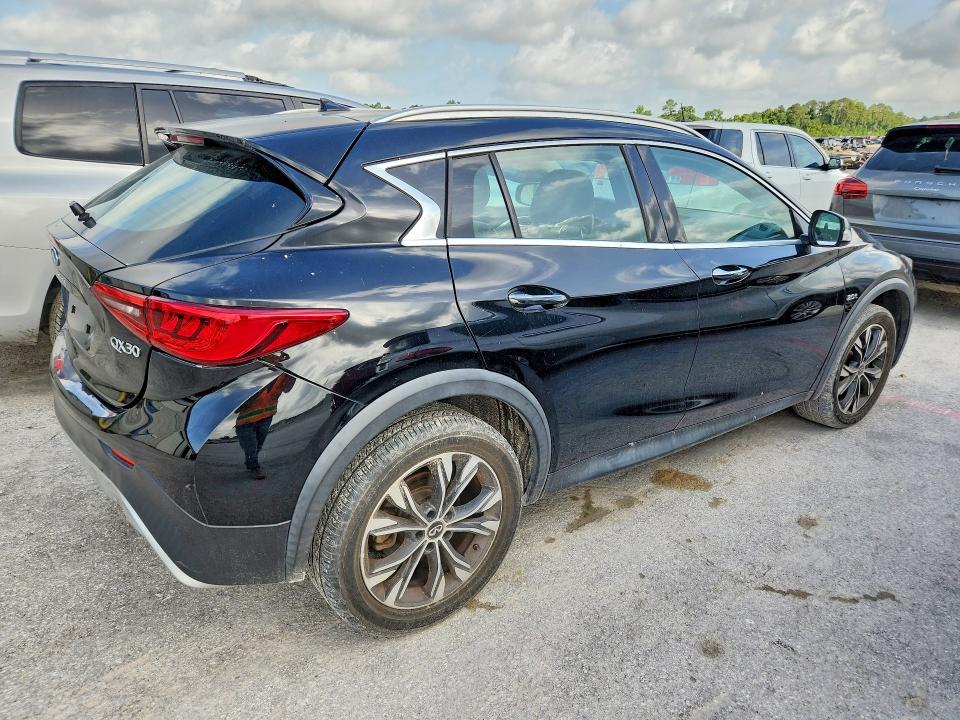 Продаж на аукціоні авто 2018 Infiniti Qx30, vin: SJKCH5CR1JA057605, номер лоту: 61542156