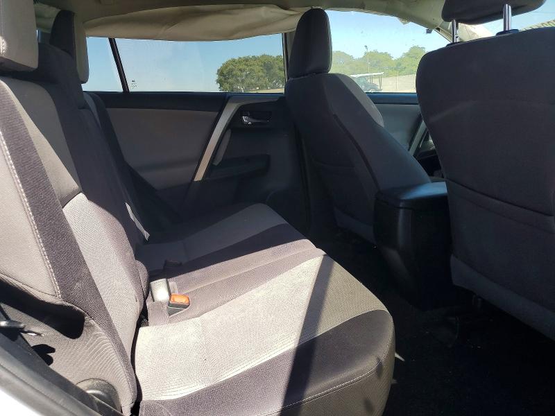 60214136 :رقم المزاد ، 2T3WFREV8FW157331 vin ، 2015 Toyota Rav4 مزاد بيع