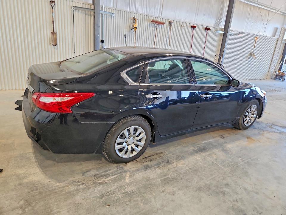 Продаж на аукціоні авто 2017 Nissan Altima, vin: 1N4AL3AP2HC275667, номер лоту: 61443126