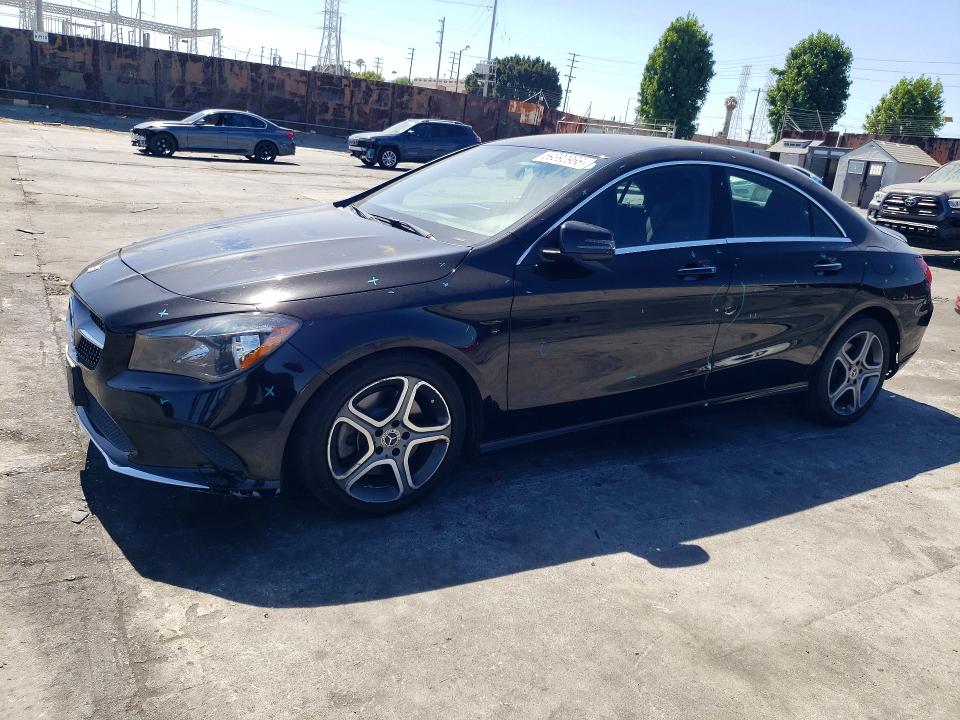59392966 :رقم المزاد ، WDDSJ4EB6JN602144 vin ، 2018 Mercedes-benz Cla مزاد بيع