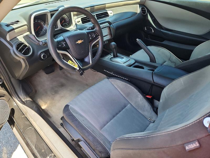 61923856 :رقم المزاد ، 2G1FB1E33F9209866 vin ، 2015 Chevrolet Camaro مزاد بيع