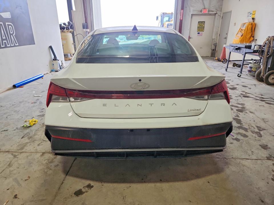62504736 :رقم المزاد ، KMHLP4DG1SU033085 vin ، 2025 Hyundai Elantra مزاد بيع
