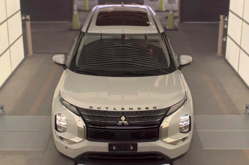 2024 Mitsubishi Outlander მანქანა იყიდება აუქციონზე, vin: JA4J3VA81RZ021066, აუქციონის ნომერი: 62655346