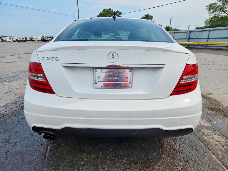 2013 Mercedes-benz C მანქანა იყიდება აუქციონზე, vin: WDDGF4HB3DR245389, აუქციონის ნომერი: 62535096