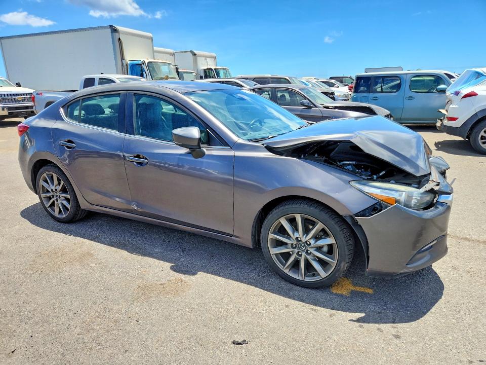 Продажа на аукционе авто 2018 Mazda 3, vin: 3MZBN1V38JM256403, номер лота: 62357836