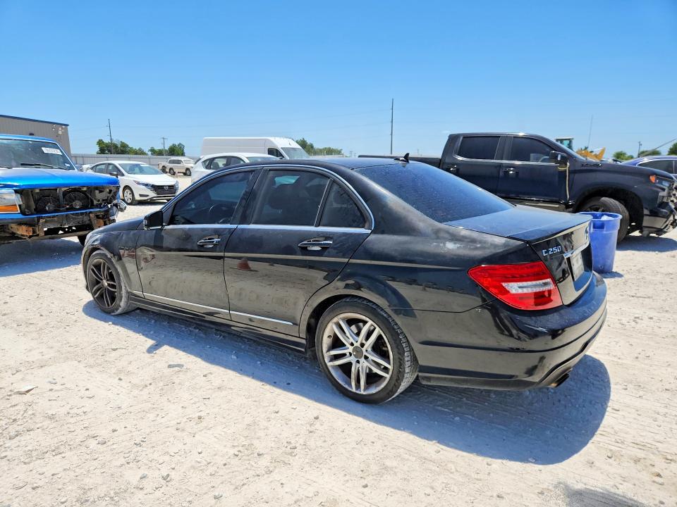 60028386 :رقم المزاد ، WDDGF4HB6DR268309 vin ، 2013 Mercedes-benz C مزاد بيع