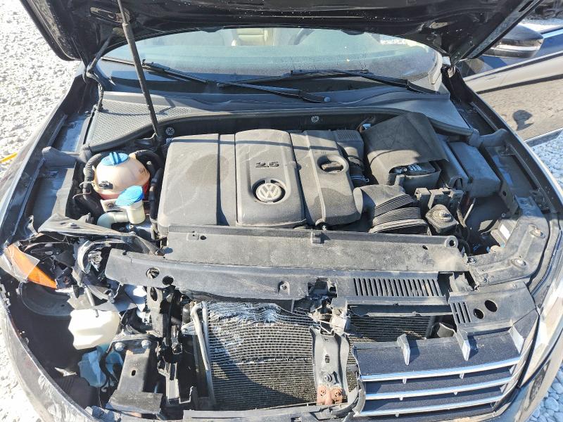60928346 :رقم المزاد ، 1VWCH7A32DC134971 vin ، 2013 Volkswagen Passat مزاد بيع