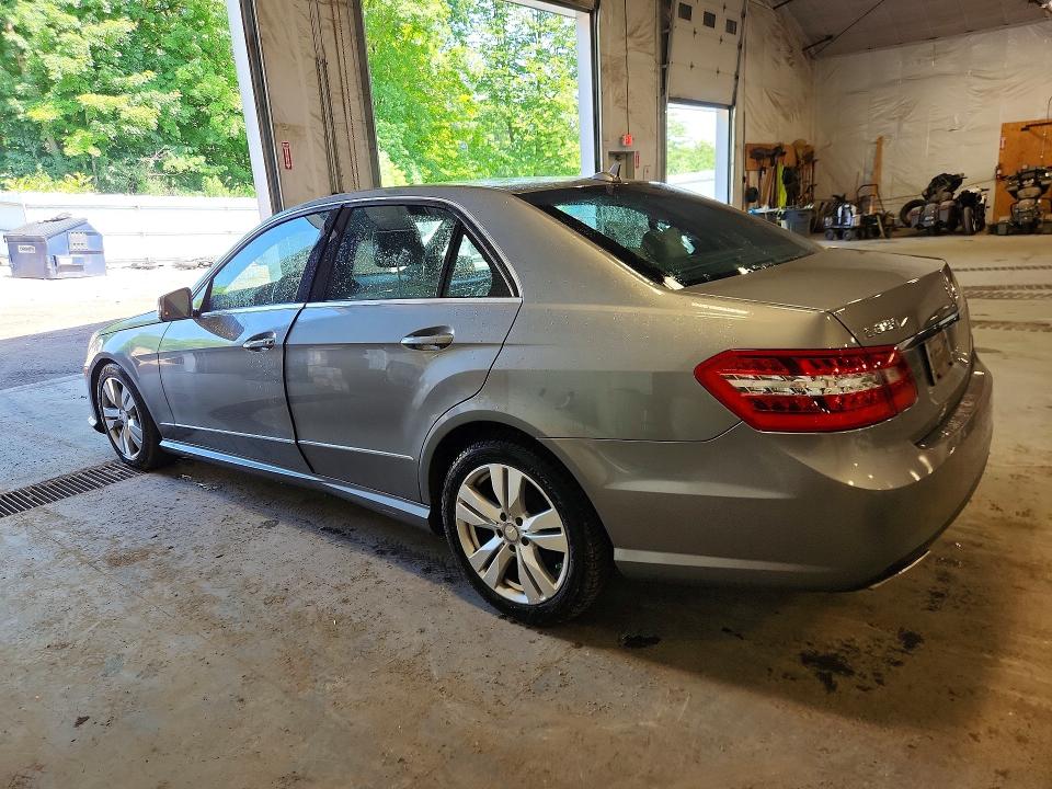 59376546 :رقم المزاد ، WDDHF2EB6BA444350 vin ، 2011 Mercedes-benz E مزاد بيع
