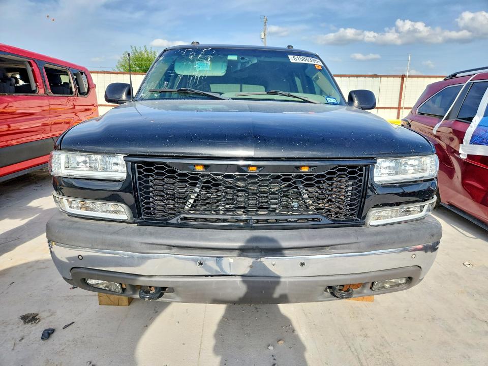 2003 Chevrolet Suburban მანქანა იყიდება აუქციონზე, vin: 3GNGK26U13G194415, აუქციონის ნომერი: 61586396