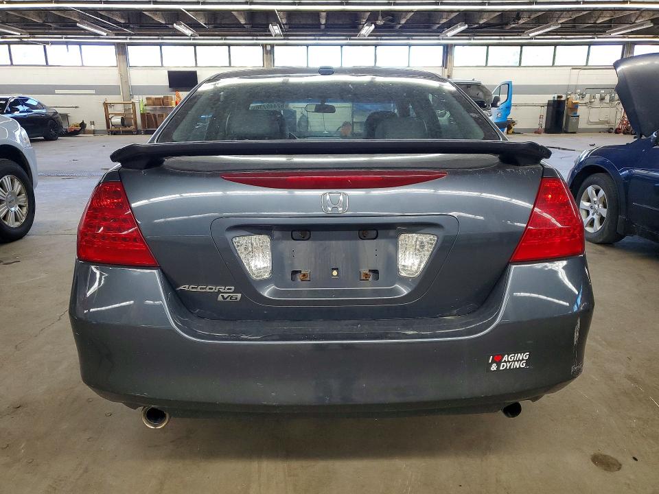 62449236 :رقم المزاد ، 1HGCM66866A062086 vin ، 2006 Honda Accord مزاد بيع