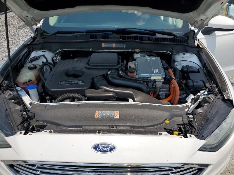 62689096 :رقم المزاد ، 3FA6P0LU4JR243189 vin ، 2018 Ford Fusion مزاد بيع