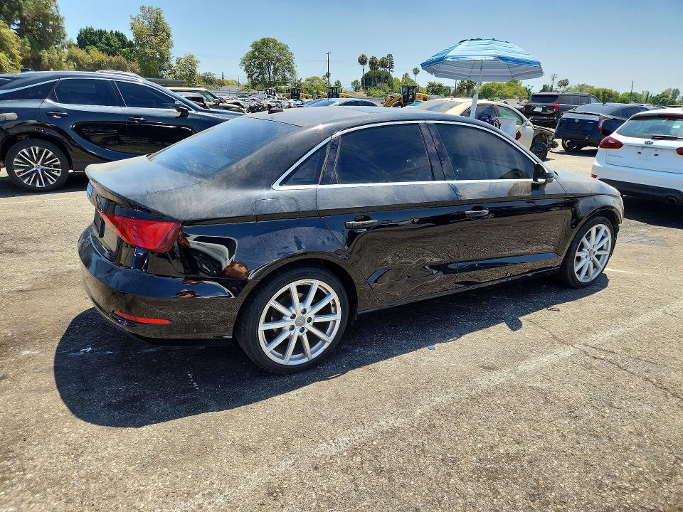 59723286 :رقم المزاد ، WAUACGFF3F1002843 vin ، 2015 Audi A3 مزاد بيع