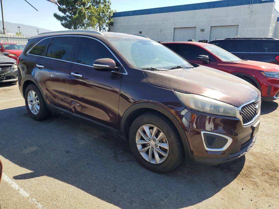 63190796 :رقم المزاد ، 5XYPG4A52GG010593 vin ، 2016 Kia Sorento مزاد بيع