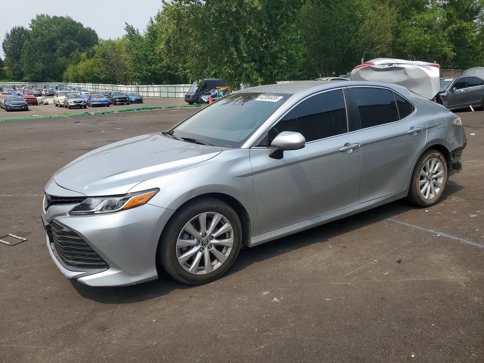 Auction sale of the 2018 Toyota Camry, vin: JTNB11HK9J3023516, lot number: 62304936