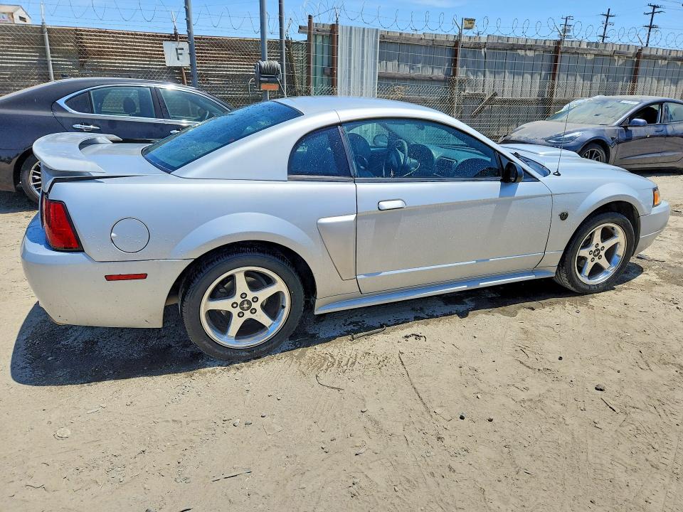 62912386 :رقم المزاد ، 1FAFP42X84F212595 vin ، 2004 Ford Mustang مزاد بيع