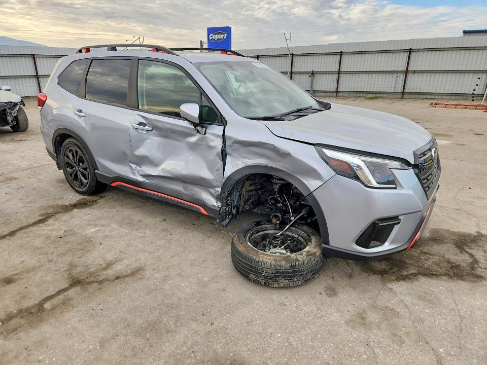 61948766 :رقم المزاد ، JF2SKAJC4NH503137 vin ، 2022 Subaru Forester مزاد بيع