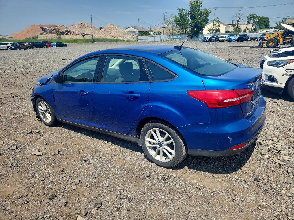 61745386 :رقم المزاد ، 1FADP3F27JL262224 vin ، 2018 Ford Focus مزاد بيع