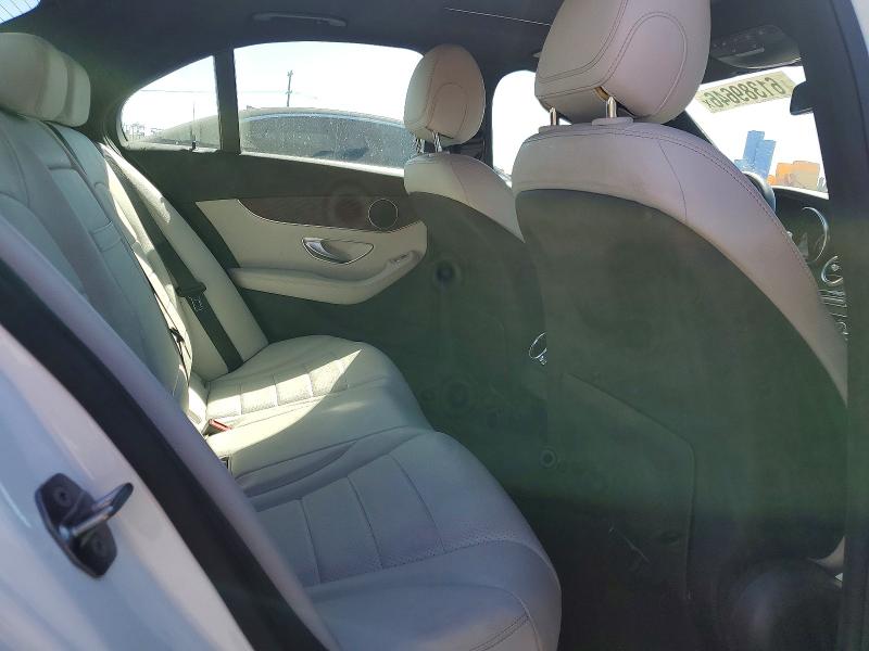 61389646 :رقم المزاد ، 55SWF4JB8JU274869 vin ، 2018 Mercedes-benz C مزاد بيع