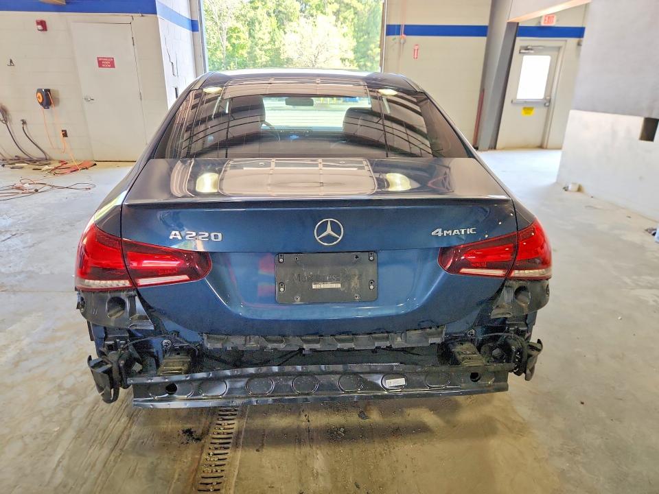 2020 Mercedes-benz A მანქანა იყიდება აუქციონზე, vin: W1K3G4FB3LJ231083, აუქციონის ნომერი: 60823356