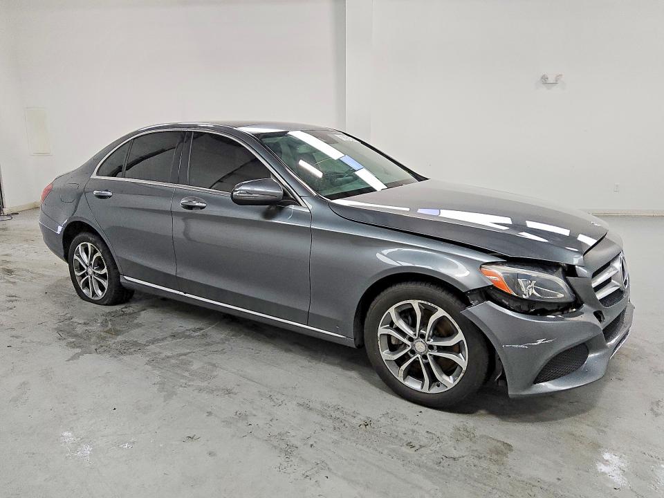 2017 Mercedes-benz C მანქანა იყიდება აუქციონზე, vin: 55SWF4KB0HU199626, აუქციონის ნომერი: 56246486