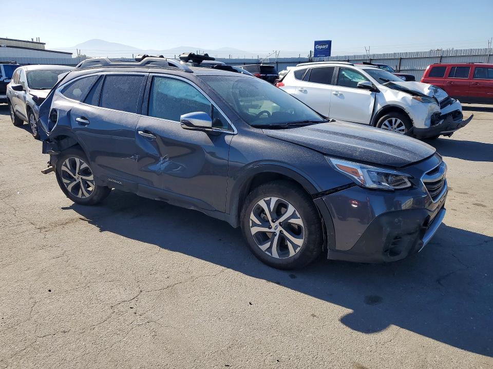 61186506 :رقم المزاد ، 4S4BTGPD3N3213155 vin ، 2022 Subaru Outback مزاد بيع