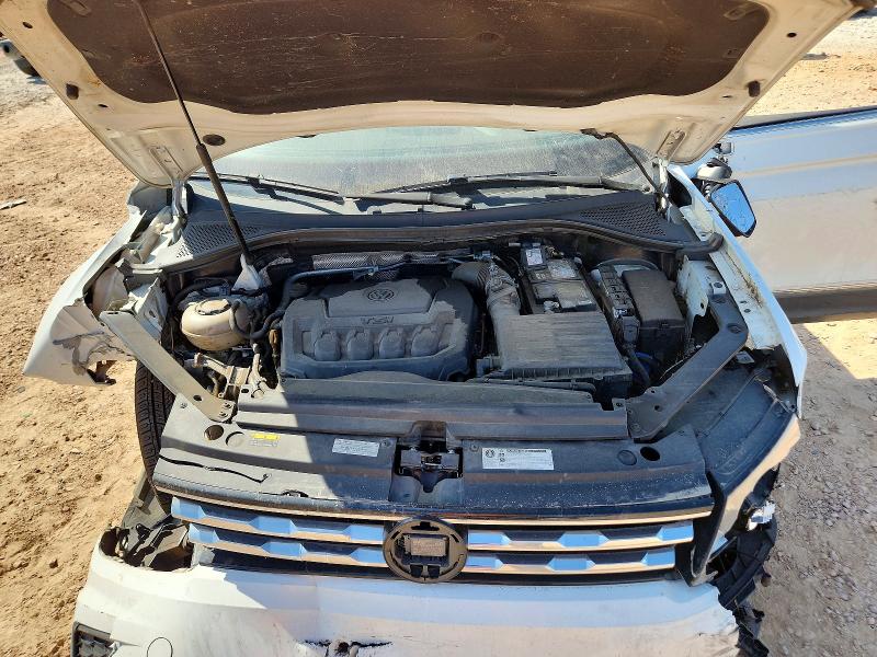 Продаж на аукціоні авто 2018 Volkswagen Tiguan, vin: 3VV3B7AX8JM031427, номер лоту: 63355576