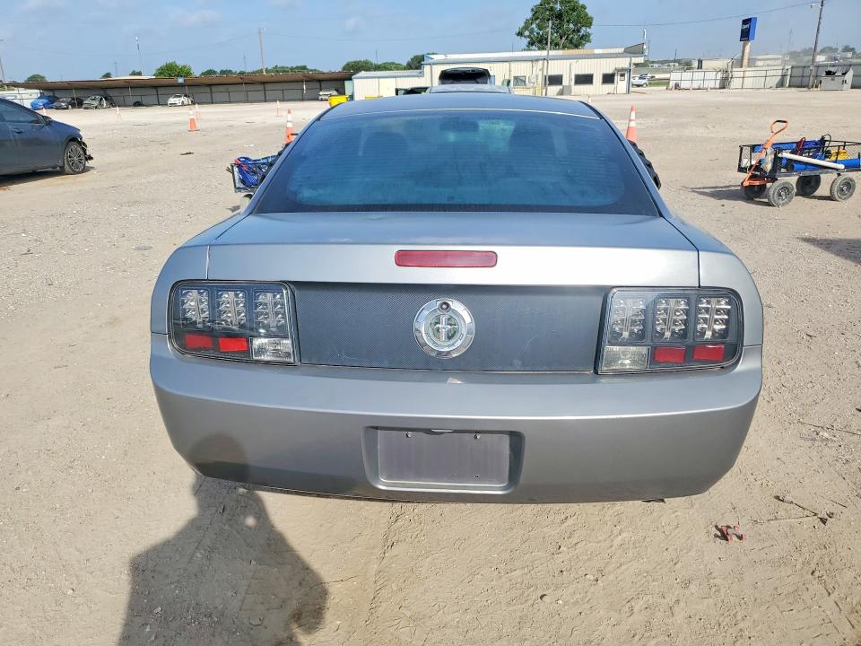 2007 Ford Mustang მანქანა იყიდება აუქციონზე, vin: 1ZVFT80N275305280, აუქციონის ნომერი: 63000006