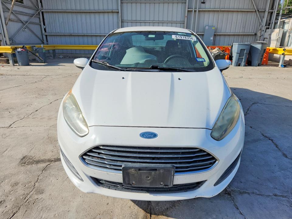 2015 Ford Fiesta მანქანა იყიდება აუქციონზე, vin: 3FADP4BJ7FM224484, აუქციონის ნომერი: 61978356
