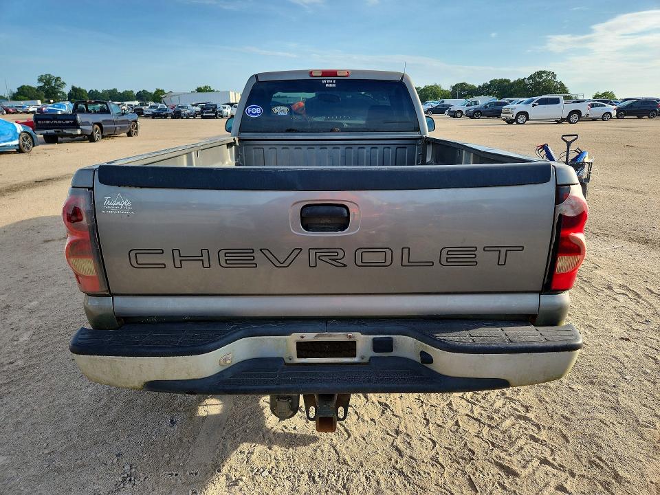 Продажа на аукционе авто 2006 Chevrolet Silverado, vin: 1GCEC14V16E148985, номер лота: 61199606