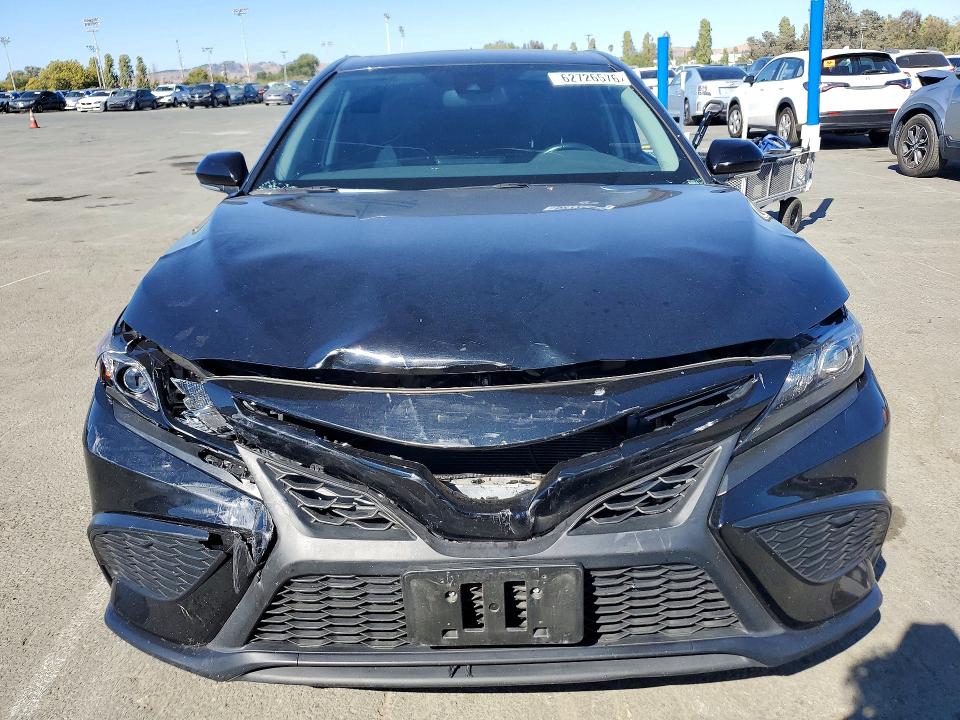Продаж на аукціоні авто 2021 Toyota Camry, vin: 4T1T11AK2MU440280, номер лоту: 62726576