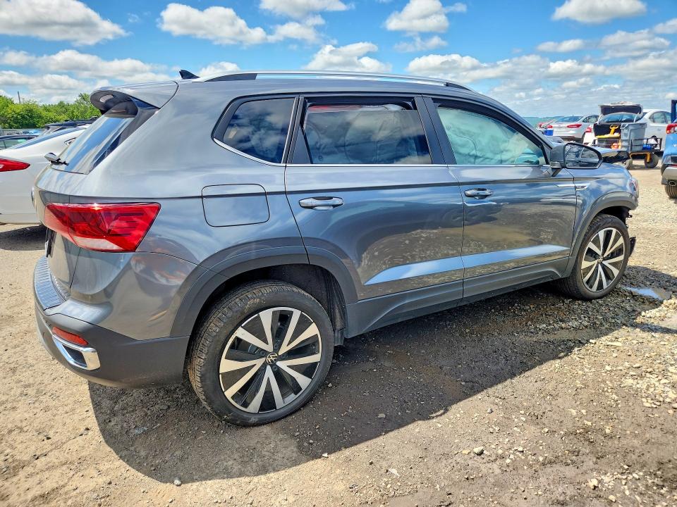2024 Volkswagen Taos მანქანა იყიდება აუქციონზე, vin: 3VVEX7B27RM100262, აუქციონის ნომერი: 60124546