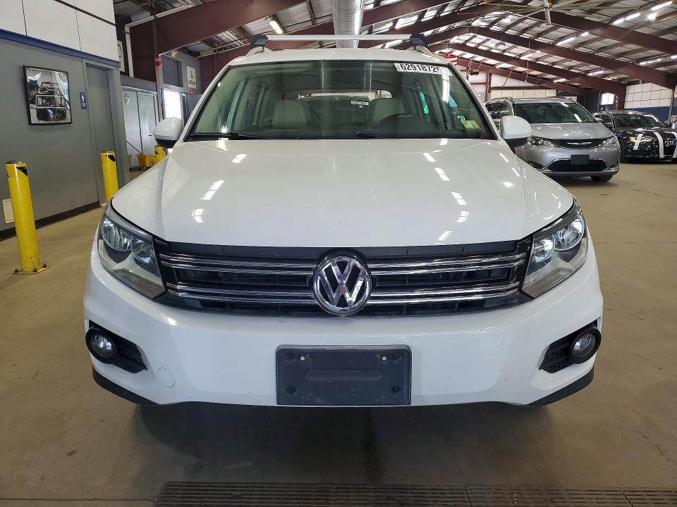 Продажа на аукционе авто 2012 Volkswagen Tiguan, vin: WVGBV7AX2CW607397, номер лота: 62918726