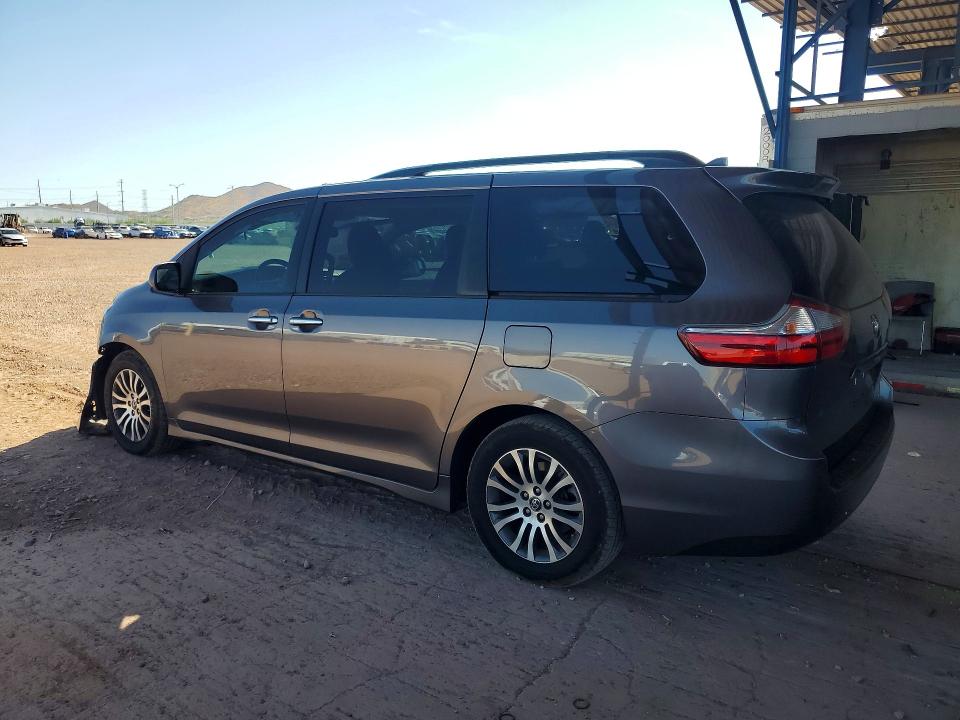 63172816 :رقم المزاد ، 5TDYZ3DC3KS982928 vin ، 2019 Toyota Sienna مزاد بيع