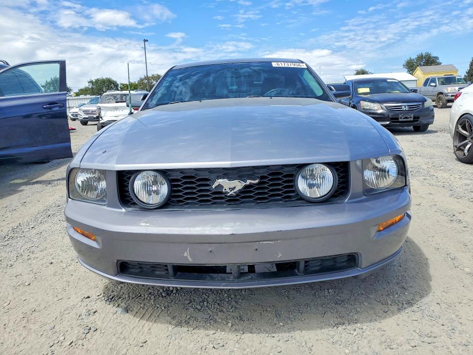 2007 Ford Mustang მანქანა იყიდება აუქციონზე, vin: 1ZVFT82H275277150, აუქციონის ნომერი: 61737956