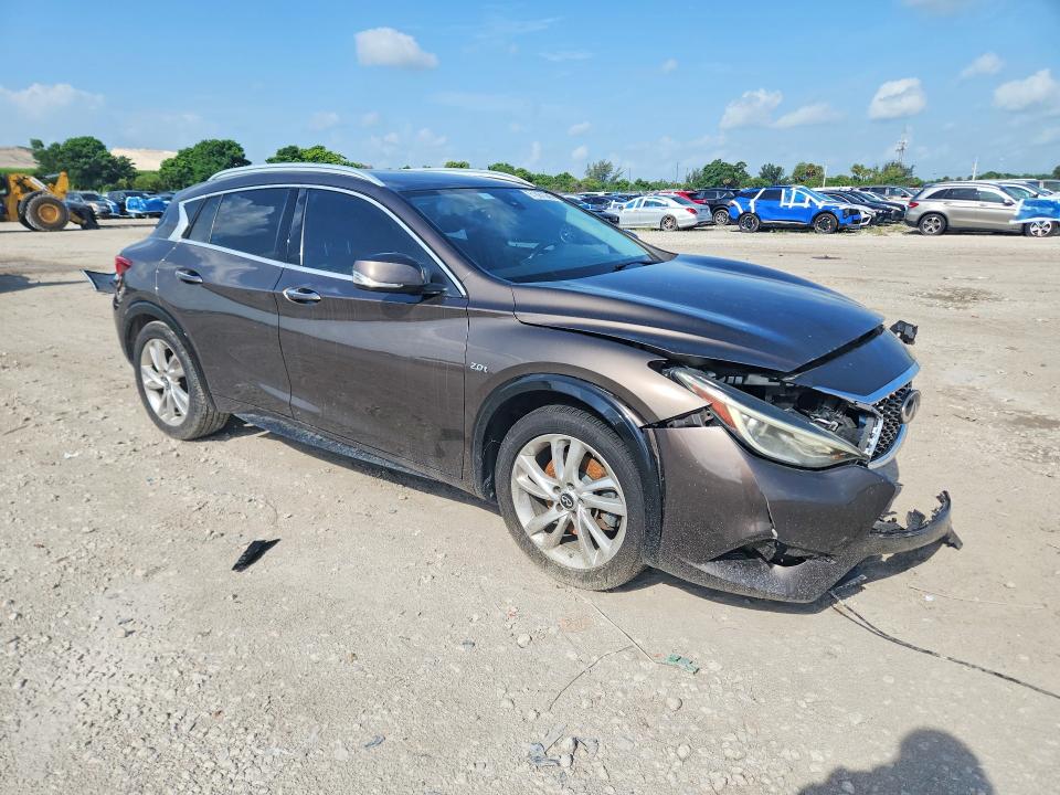 61881046 :رقم المزاد ، SJKCH5CP8KA009793 vin ، 2019 Infiniti Qx30 مزاد بيع
