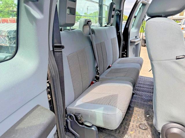 60195586 :رقم المزاد ، 1FT7X2B62GED10235 vin ، 2016 Ford F250 مزاد بيع